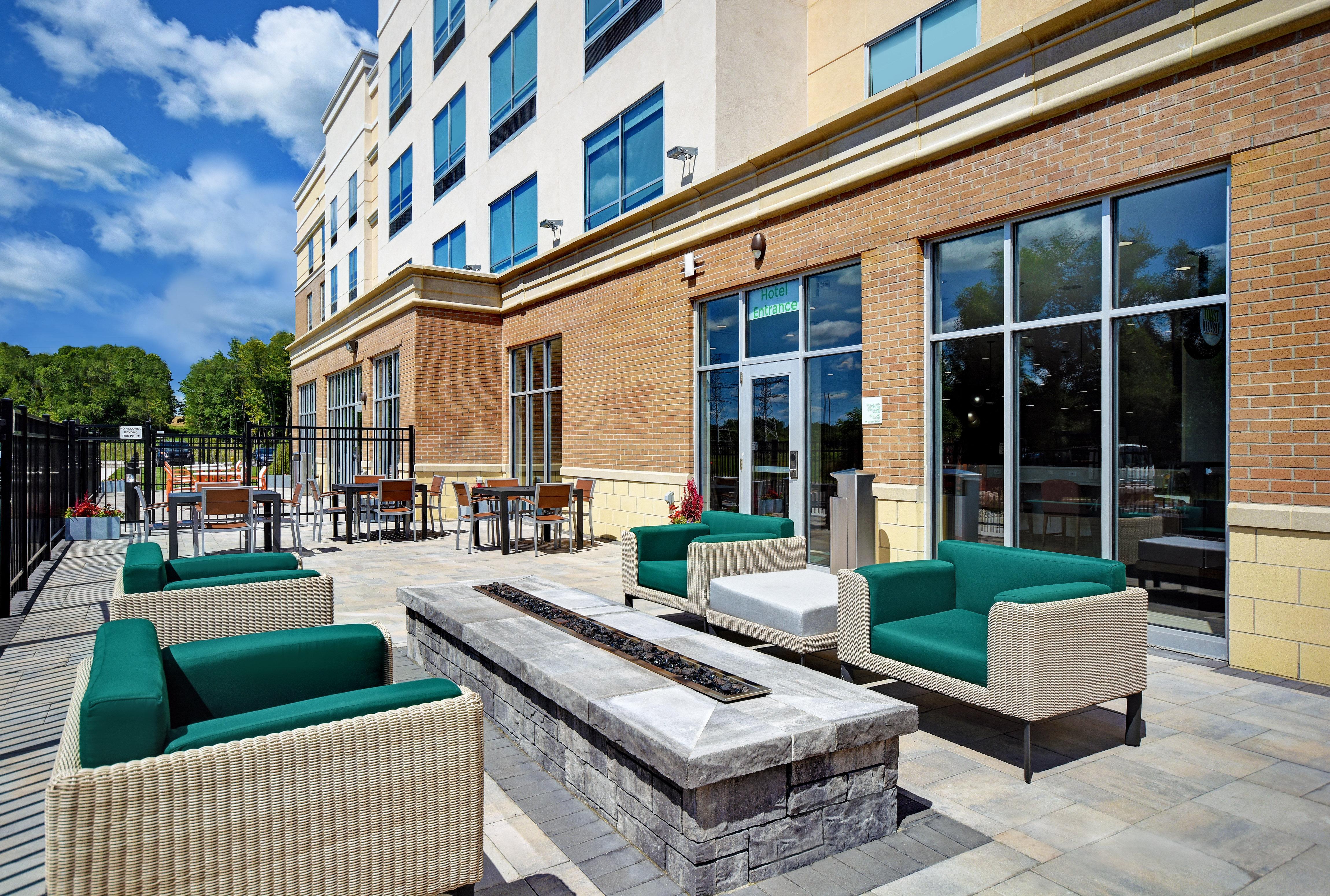 Holiday Inn Grand Rapids North - Walker By Ihg Exterior foto